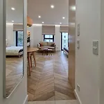 Apartment Krakow Free Garage Parking Balcony High Standard Easy Stay كراكوفيا